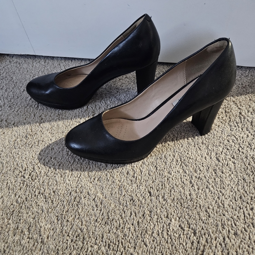 Clark's Pumps - Picture 3 of 5